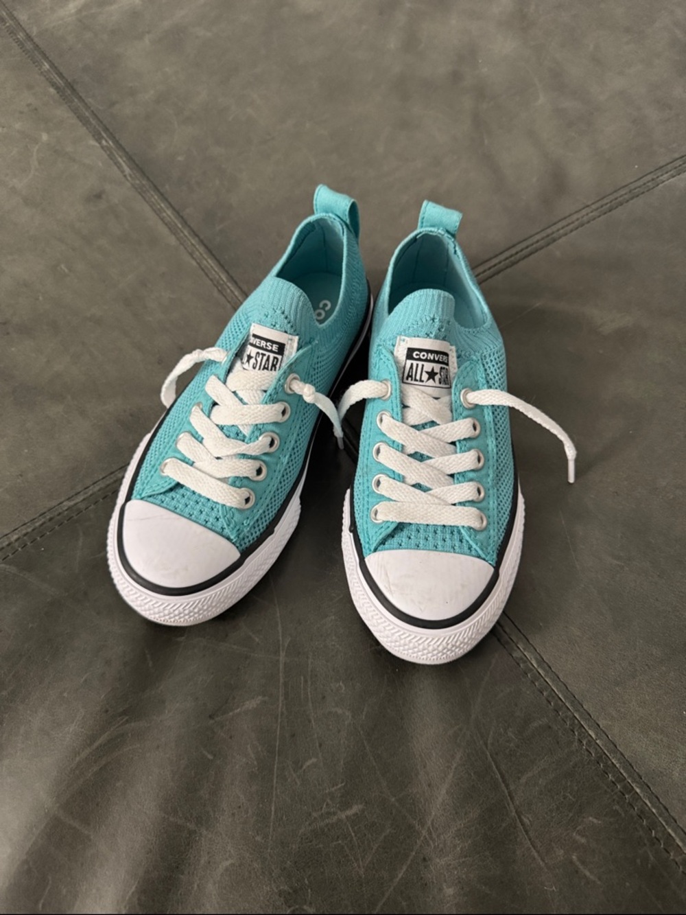 Converse Low Top Sneakers in Aqua and White